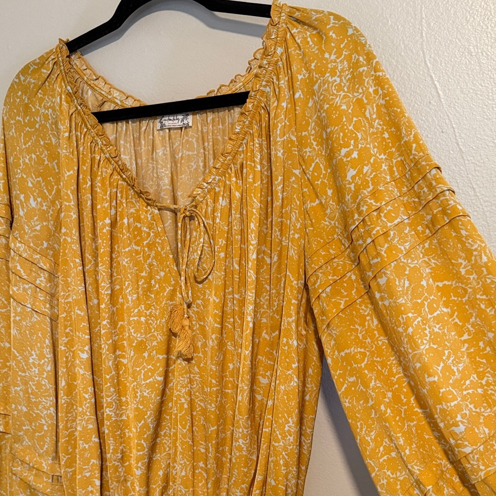 Free People all tucks printed bodysuit/ Mustard Floral Blouse - Picture 6 of 6